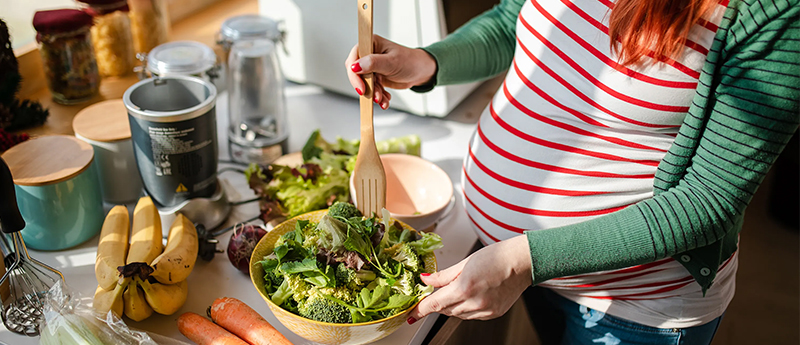 A balanced diet during pregnancy